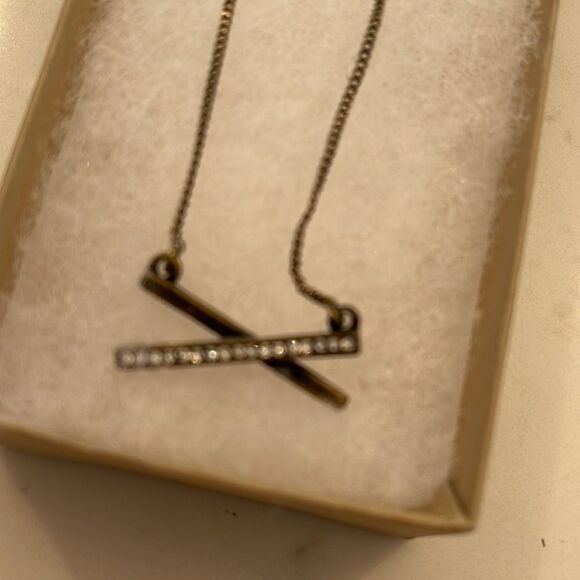 Banana Republic Cross Bar Necklace - Picture 5 of 5